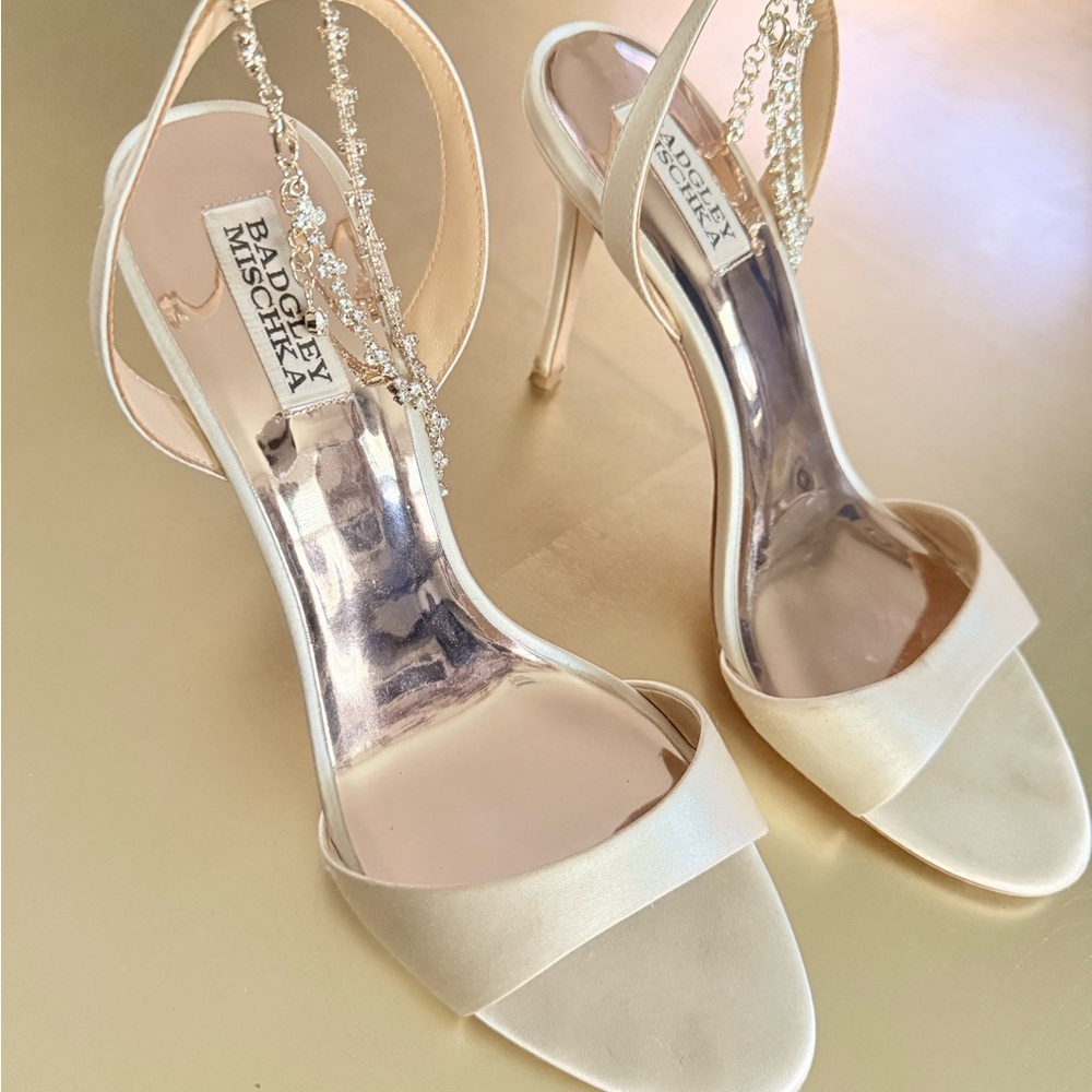 Badgley Mischka Tiffany Crystal Ankle Chain High Heel SIZE 10